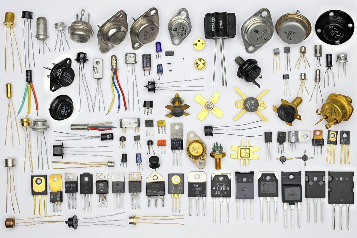 ทรานซิสเตอร์ (Transistor) คืออะไร มีหน้าที่อะไร และสามารถประยุกต์ใช้งานอะไรได้บ้างนะ
