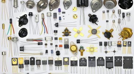 ทรานซิสเตอร์ (Transistor) คืออะไร มีหน้าที่อะไร และสามารถประยุกต์ใช้งานอะไรได้บ้างนะ