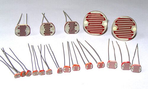 Photoresistor คืออะไร มีหลักการทำงานอย่างไร และนำไปใช้อะไรได้บ้าง