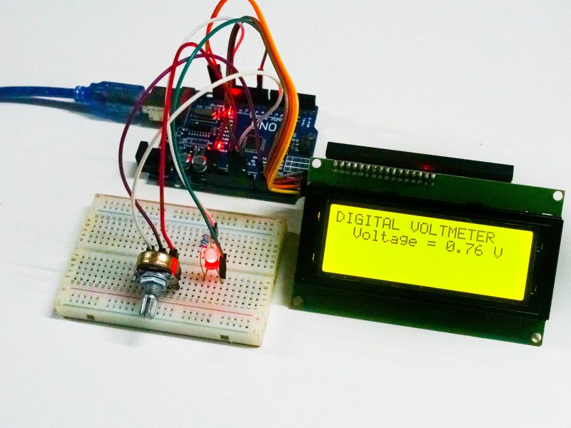 สอนใช้งาน Arduino UNO รับสัญญาณ AnalogInput จากตัวต้านทานปรับค่าได้ ปรับความสว่างหลอดไฟ LED และแสดงผลค่า Voltage ผ่านจอ LCD